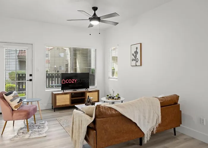 Apartment New Cozysuites Tpc With Parking, Pool *