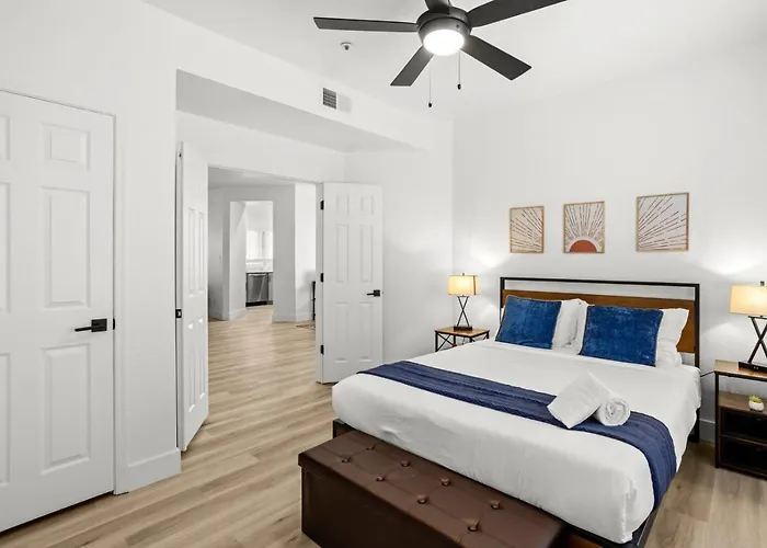 New Cozysuites Tpc With Parking, Pool *