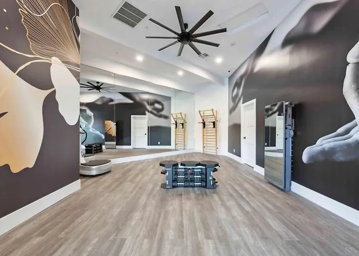New Cozysuites Tpc With Parking, Pool Apartment Scottsdale